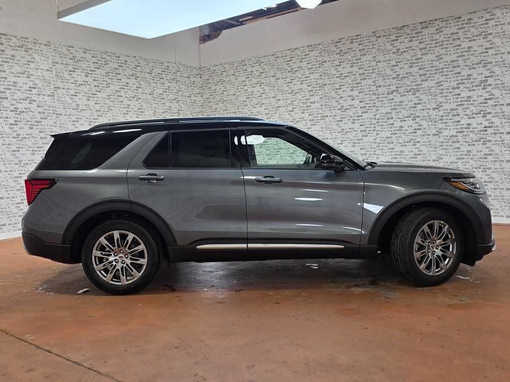 2026 Ford Explorer Platinum - Photo 9