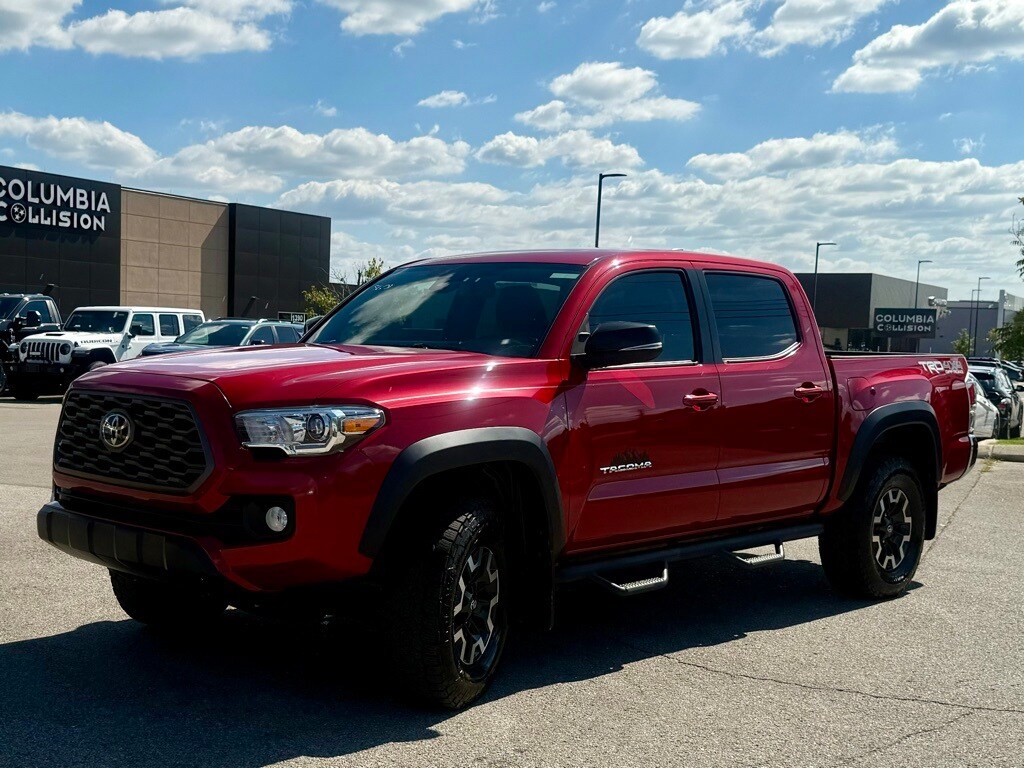 2020 Toyota Tacoma TRD Off-Road photo 2
