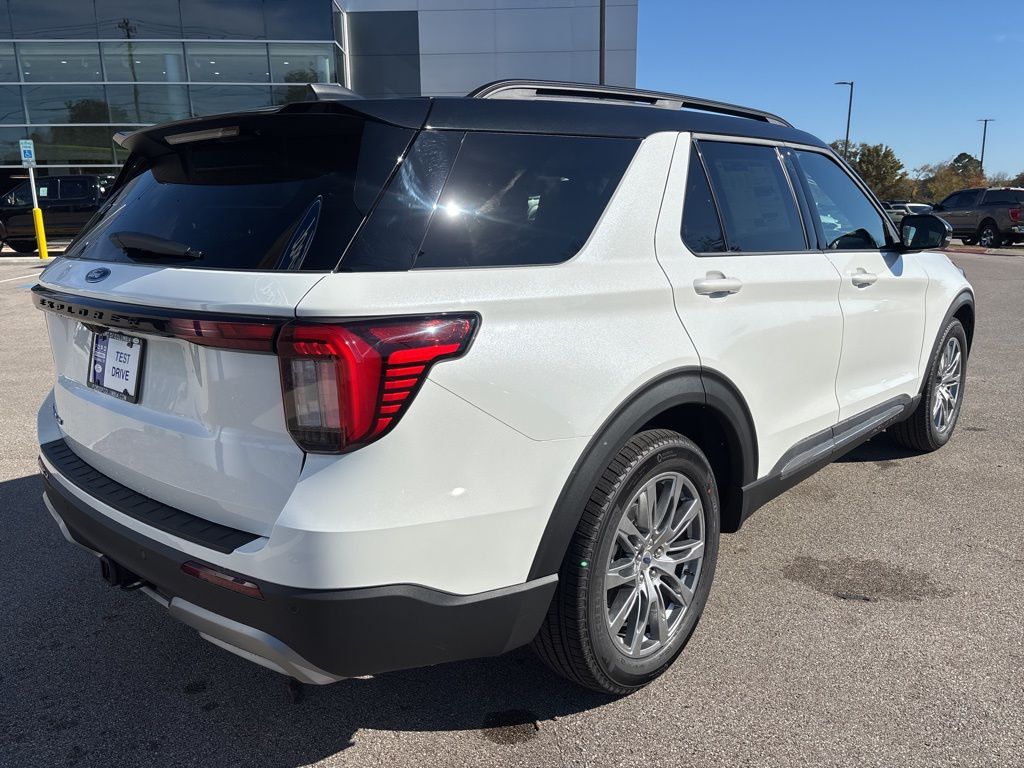 2026 Ford Explorer Platinum - Photo 12