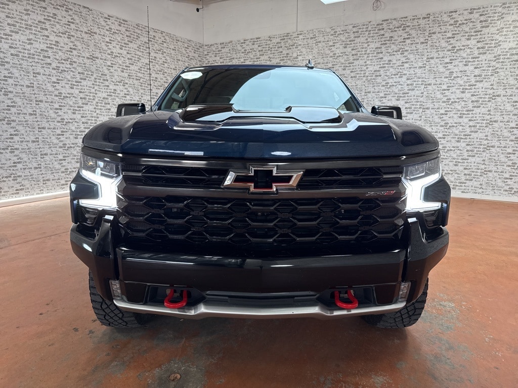 2023 Chevrolet Silverado 1500 ZR2 photo 2