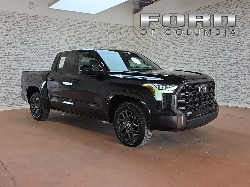 2023 Toyota Tundra Platinum's photo