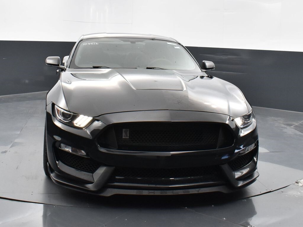 2016 Ford Mustang Shelby GT350 photo 2