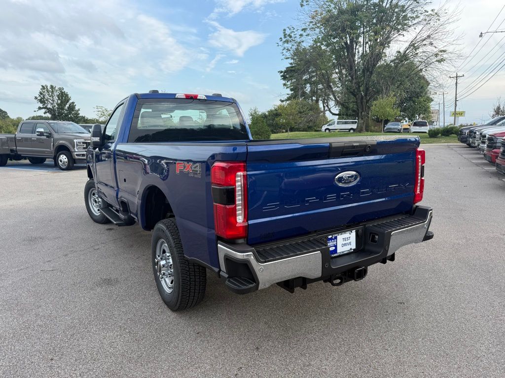 2026 Ford F-350 Super Duty XL - Photo 6