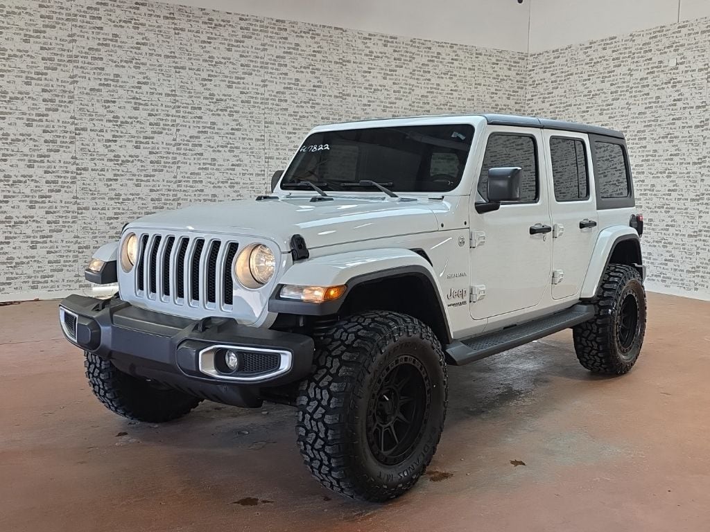 2020 Jeep Wrangler Unlimited Sahara photo 3