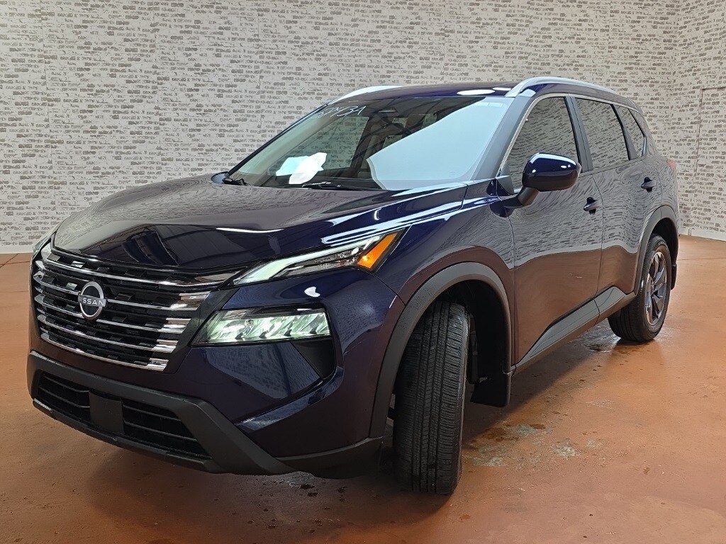 2026 Nissan Rogue SV photo 2