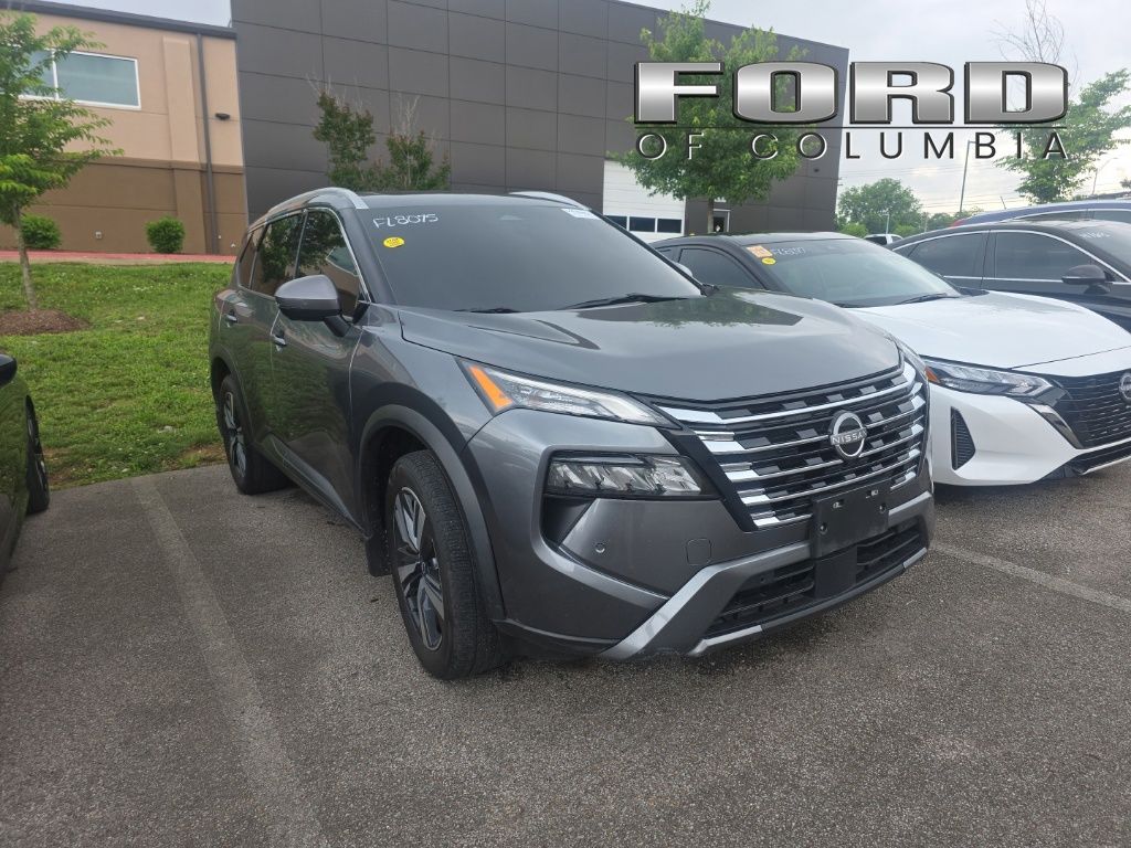 2024 Nissan Rogue SL FWD's photo