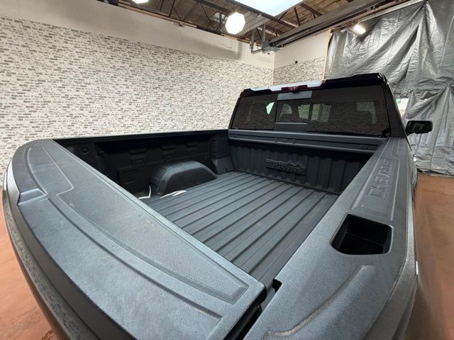 2021 Chevrolet Silverado 1500 High Country - Photo 12