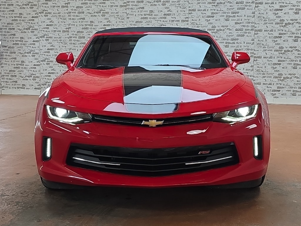 2016 Chevrolet Camaro 1LT photo 2
