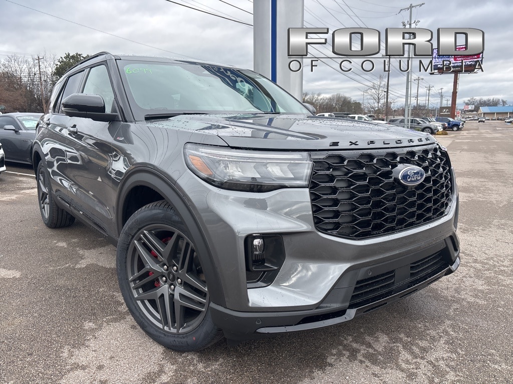 2026 Ford Explorer ST-LINE's photo