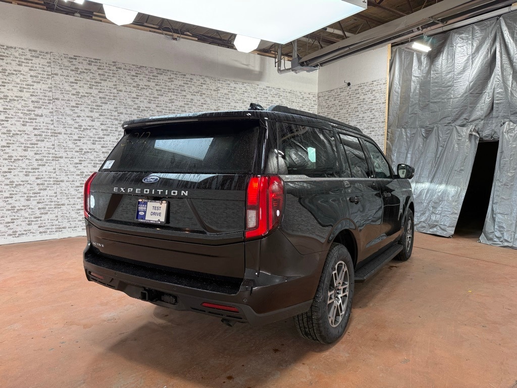 2026 Ford Expedition photo 4