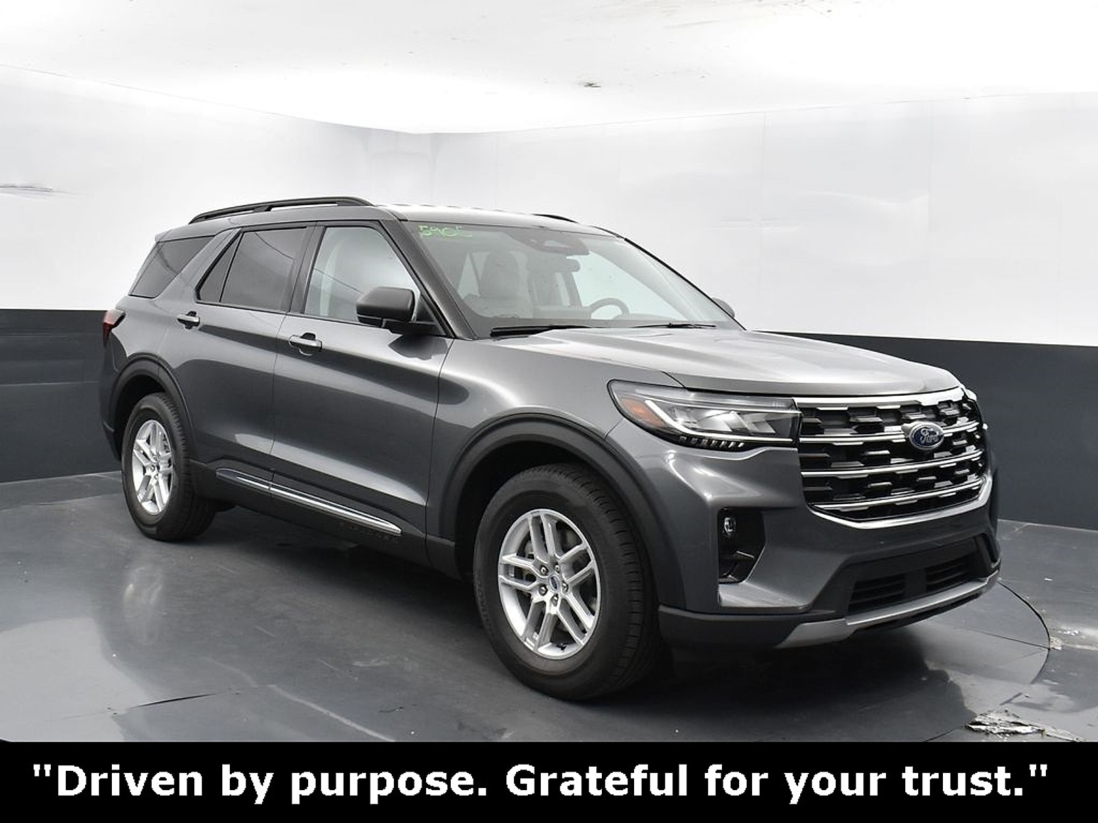 2025 Ford Explorer SUV 