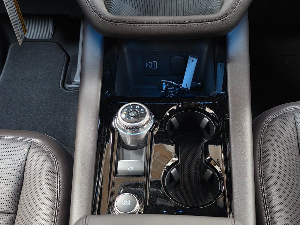 2026 Ford Explorer Platinum - Photo 29