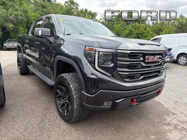 2022 GMC Sierra 4WD Crew Cab Standard Box AT4's photo