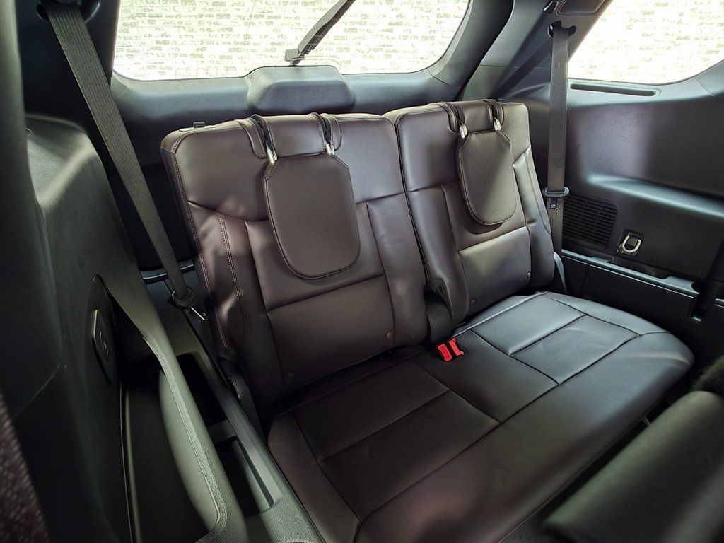 2026 Ford Explorer Platinum - Photo 13