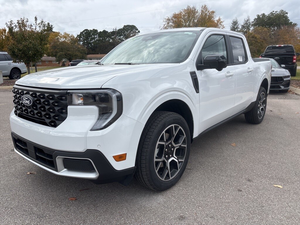 2025 Ford Maverick Lariat photo 3