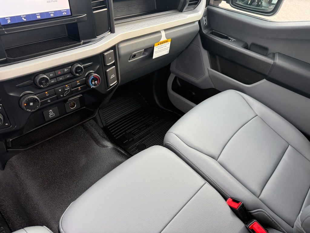 2026 Ford F-350 Super Duty XL - Photo 18