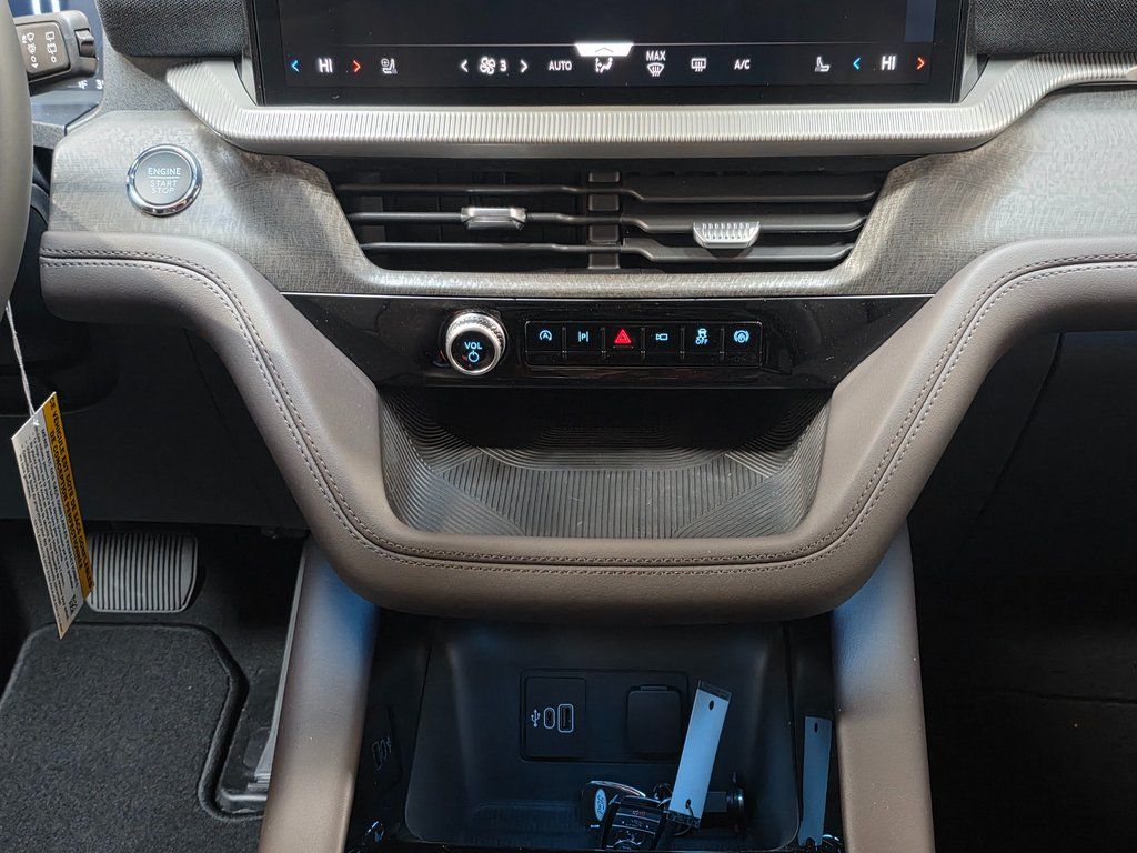 2026 Ford Explorer Platinum - Photo 28