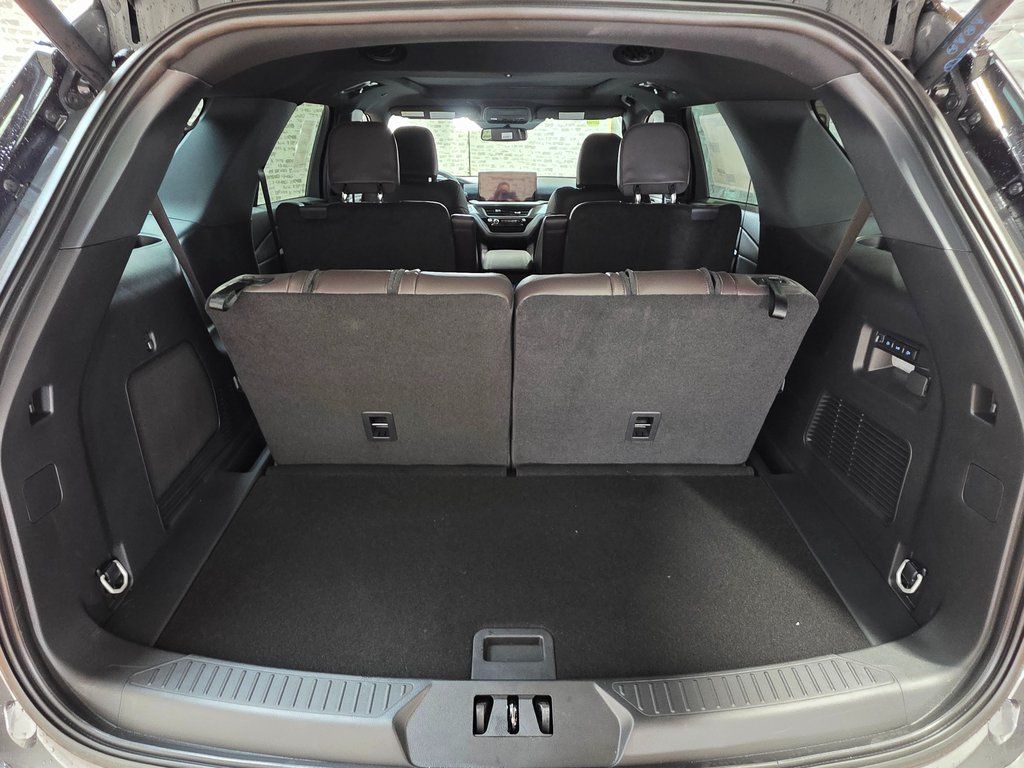 2026 Ford Explorer Platinum - Photo 15