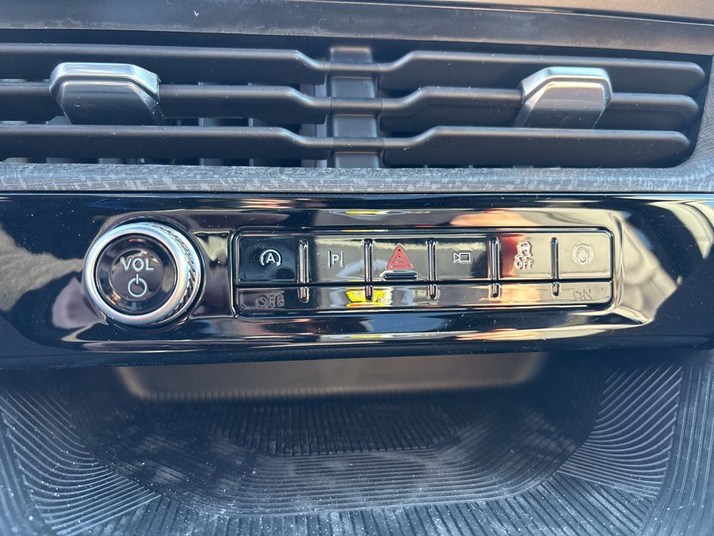 2026 Ford Explorer Platinum - Photo 28