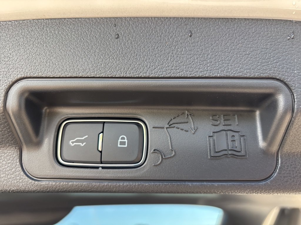 2026 Ford Explorer Platinum - Photo 11