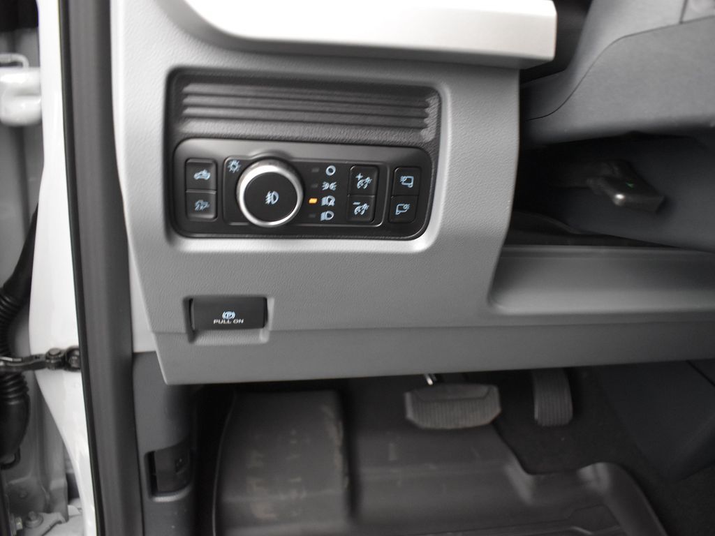 2026 Ford F-250 Super Duty XLT - Photo 13