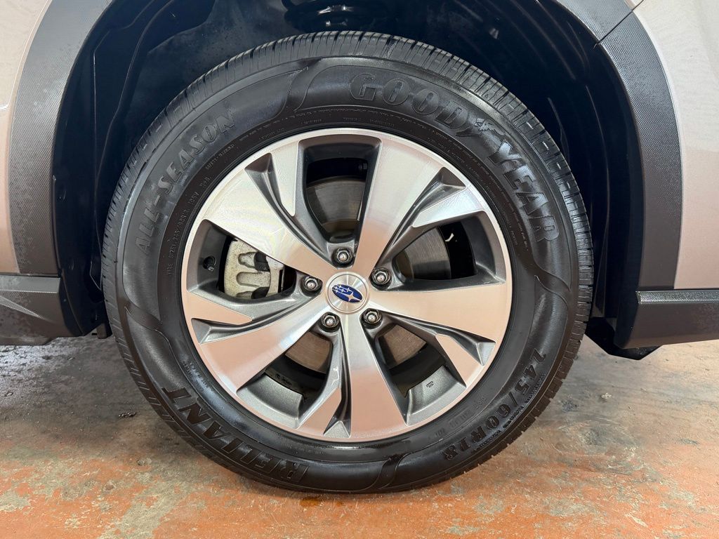 2021 Subaru Ascent Premium photo 4