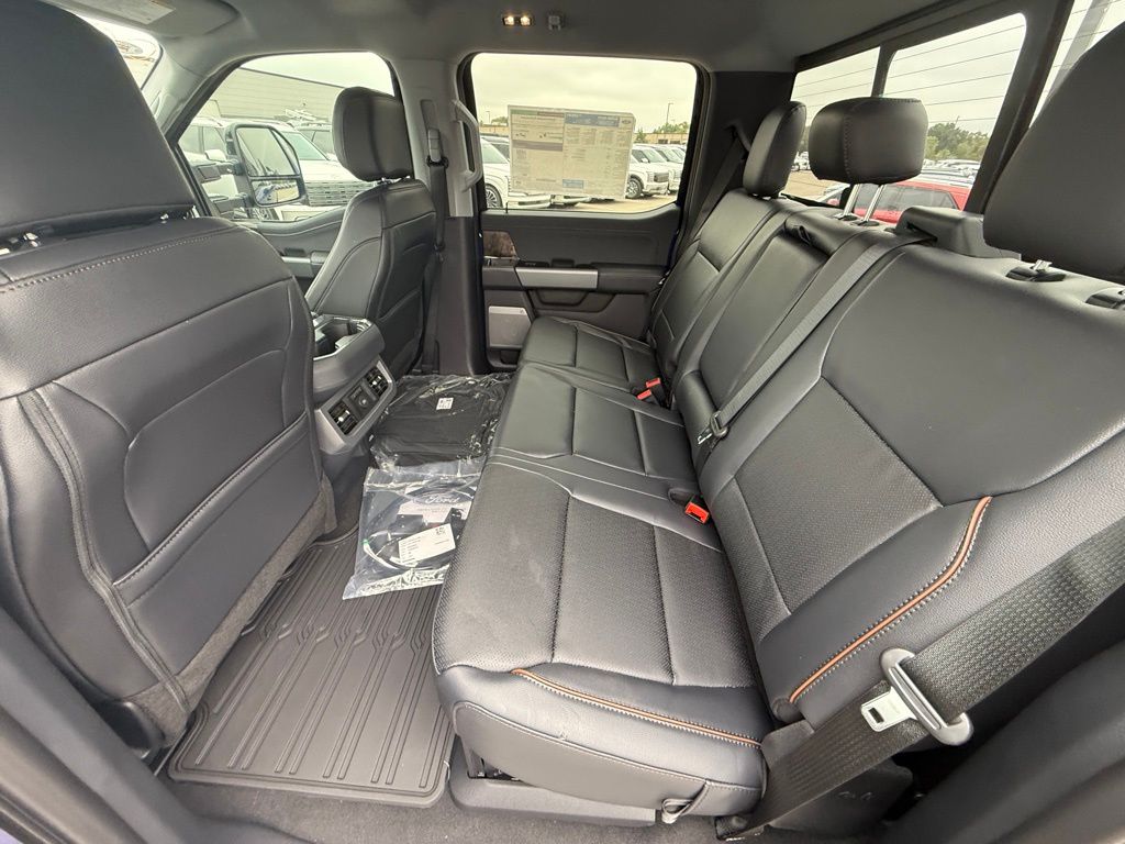 2026 Ford F-250 Super Duty Lariat - Photo 17