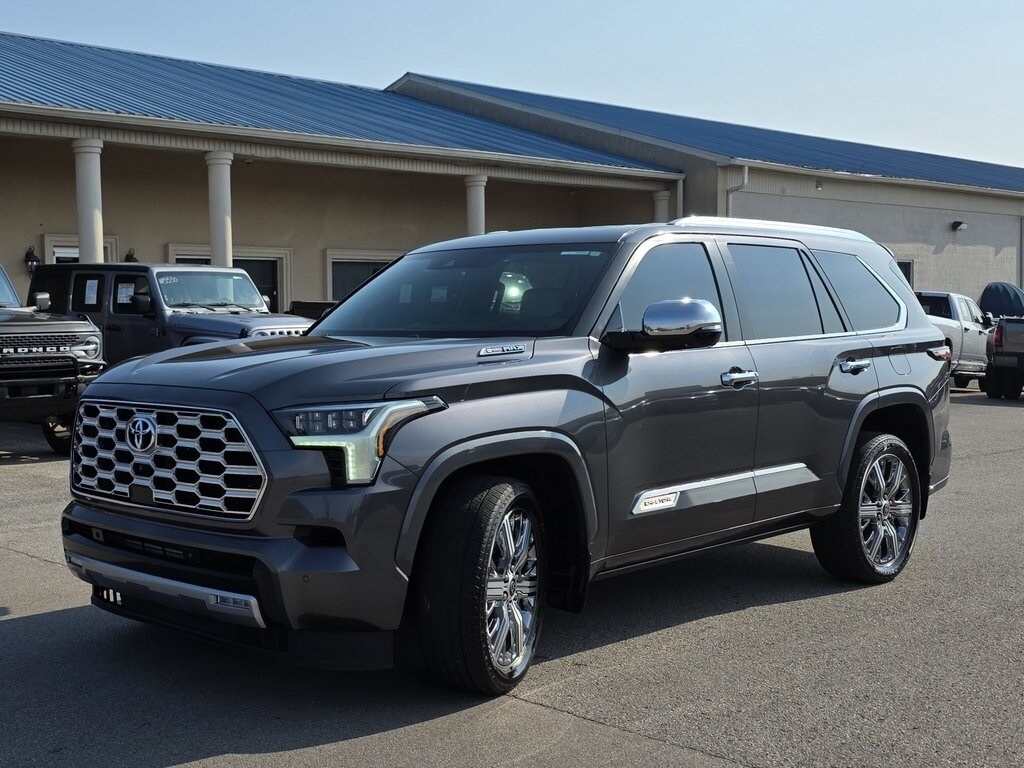 2024 Toyota Sequoia Capstone photo 3