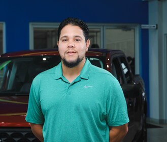 Staff member Abdel "AJ" Torres from ID_1385b6460eac