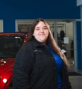 Staff member Emaley Pope from ID_b638fc8ae931