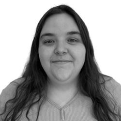 Staff member Emaley Pope from ID_b638fc8ae931