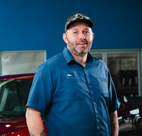 Staff member Mike Burns from ID_d71cc44238af