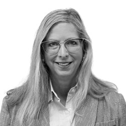 Staff member Debbie Dinoia from ID_1385b6460eac