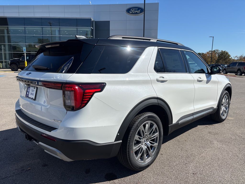 2026 Ford Explorer Platinum - Photo 11