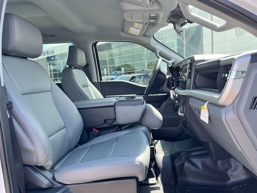 2026 Ford F-250 Super Duty XL - Photo 7