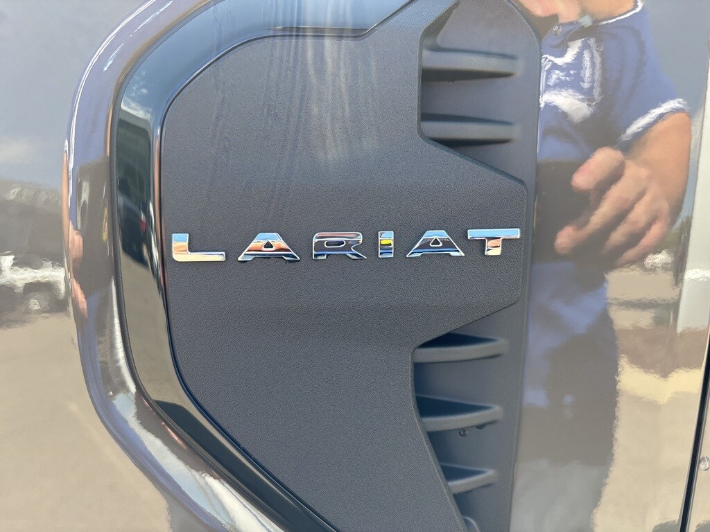 2025 Ford Ranger Lariat photo 3
