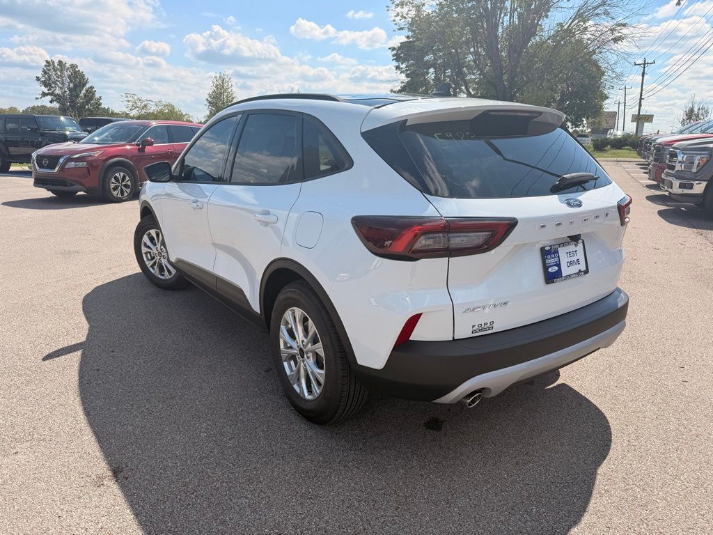 2026 Ford Escape Active - Photo 6