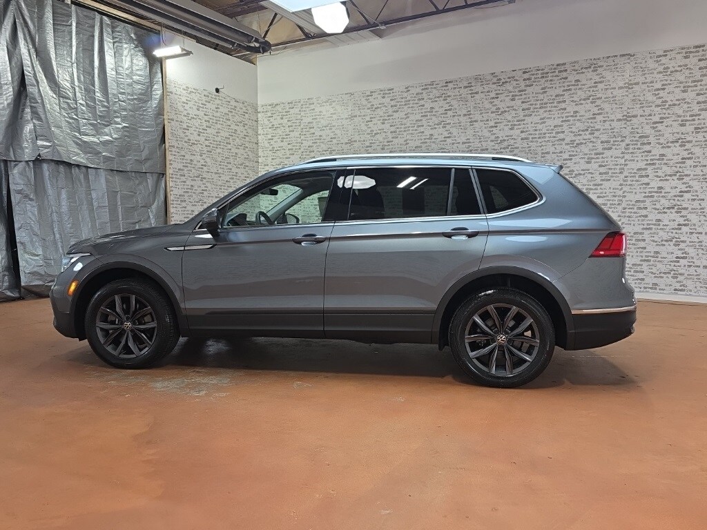 2023 Volkswagen Tiguan SE photo 4