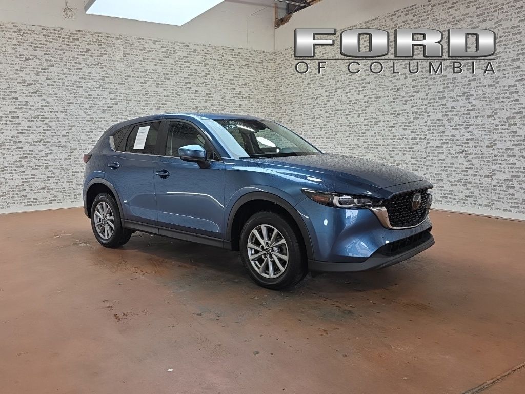 2023 Mazda CX-5 S Preferred package Auto AWD's photo