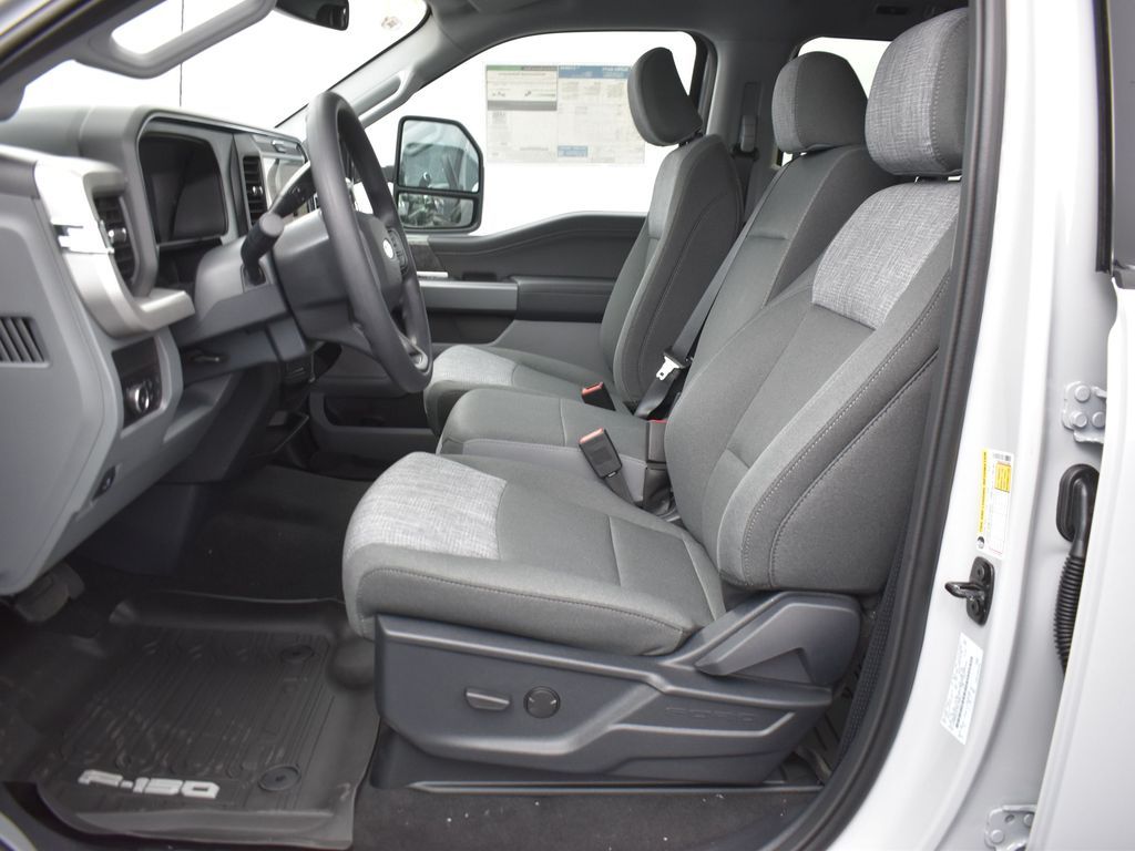 2026 Ford F-250 Super Duty XLT - Photo 15