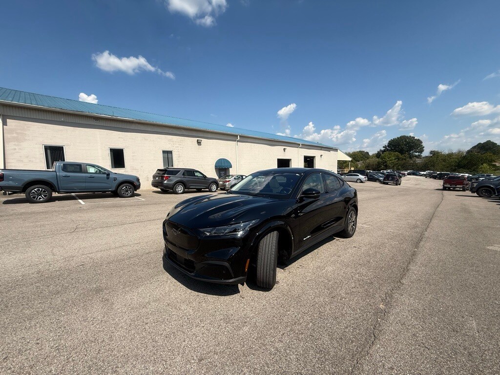 2025 Ford Mustang Mach-E Premium photo 2