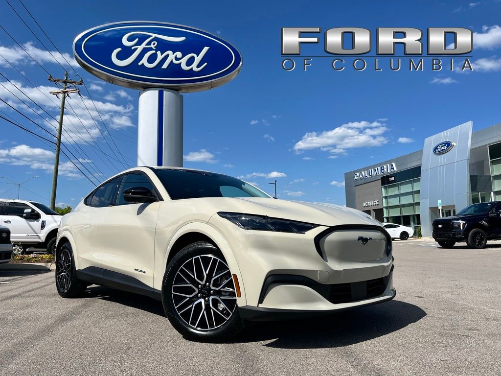 2026 Ford Mustang-Mach-e Premium's photo