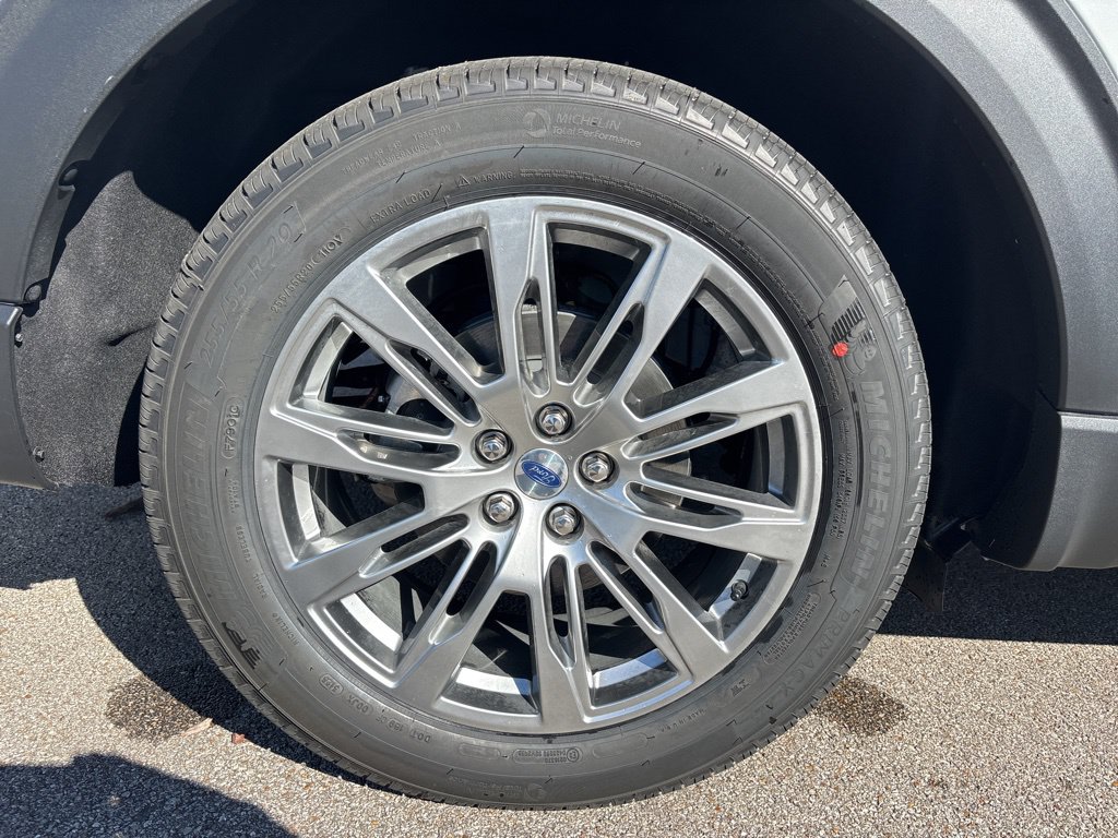 2026 Ford Explorer Platinum - Photo 13