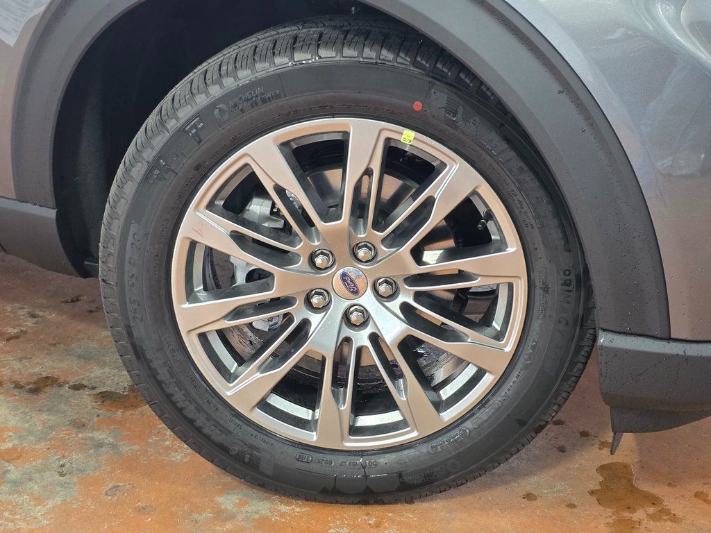 2026 Ford Explorer Platinum - Photo 11