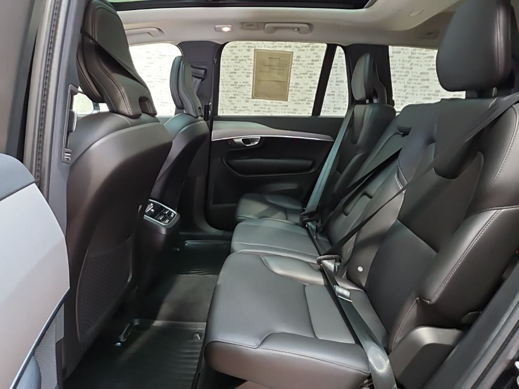 2024 Volvo XC90 Core - Photo 15