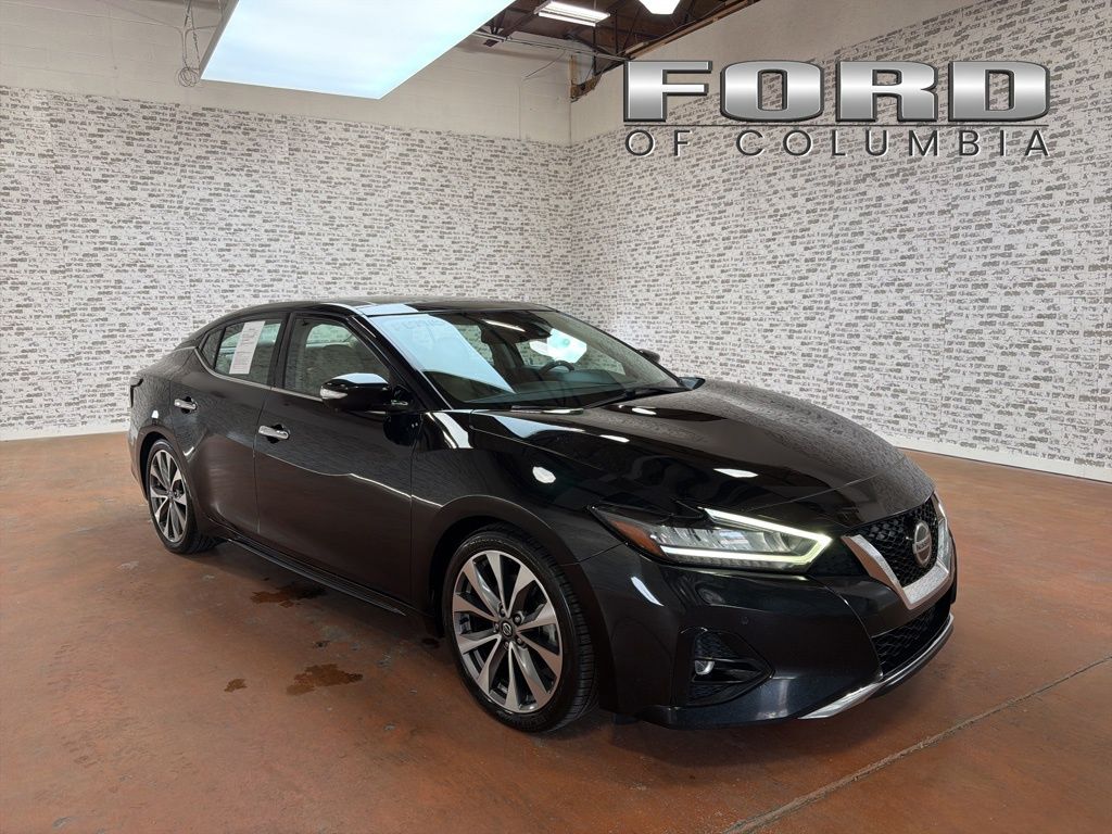 2022 Nissan Maxima Platinum's photo