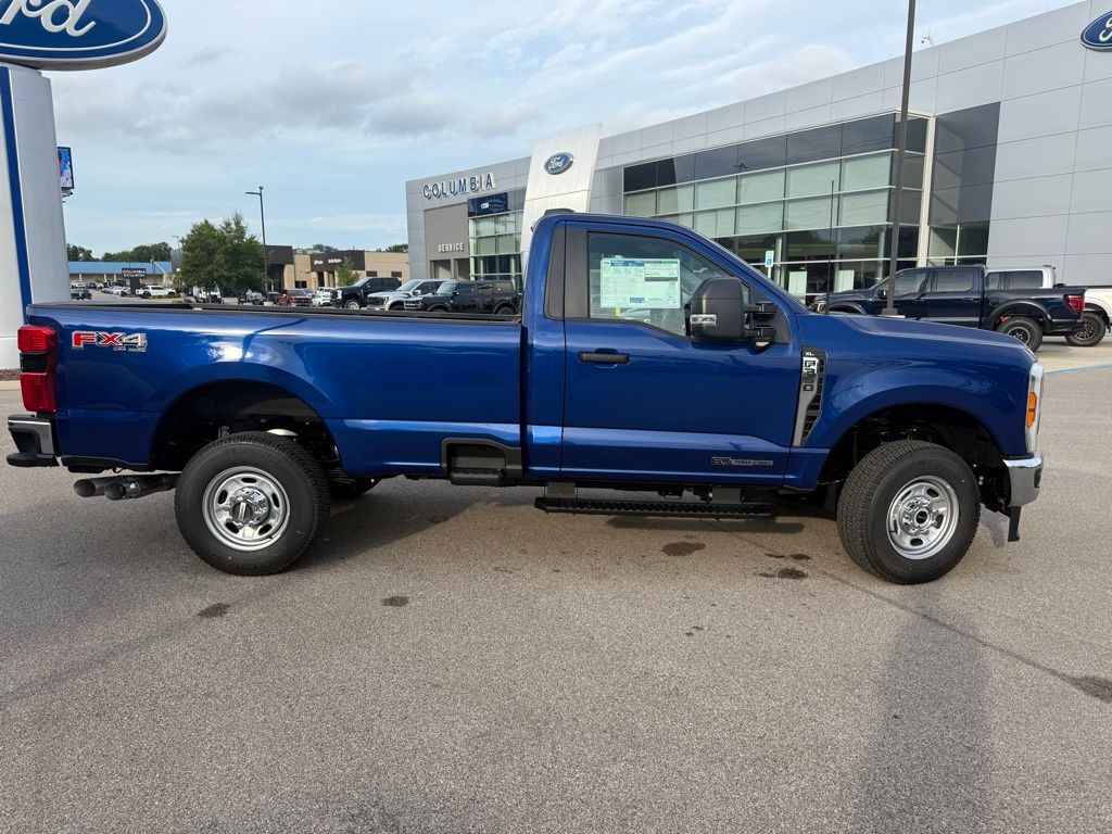 2026 Ford F-350 Super Duty XL - Photo 9