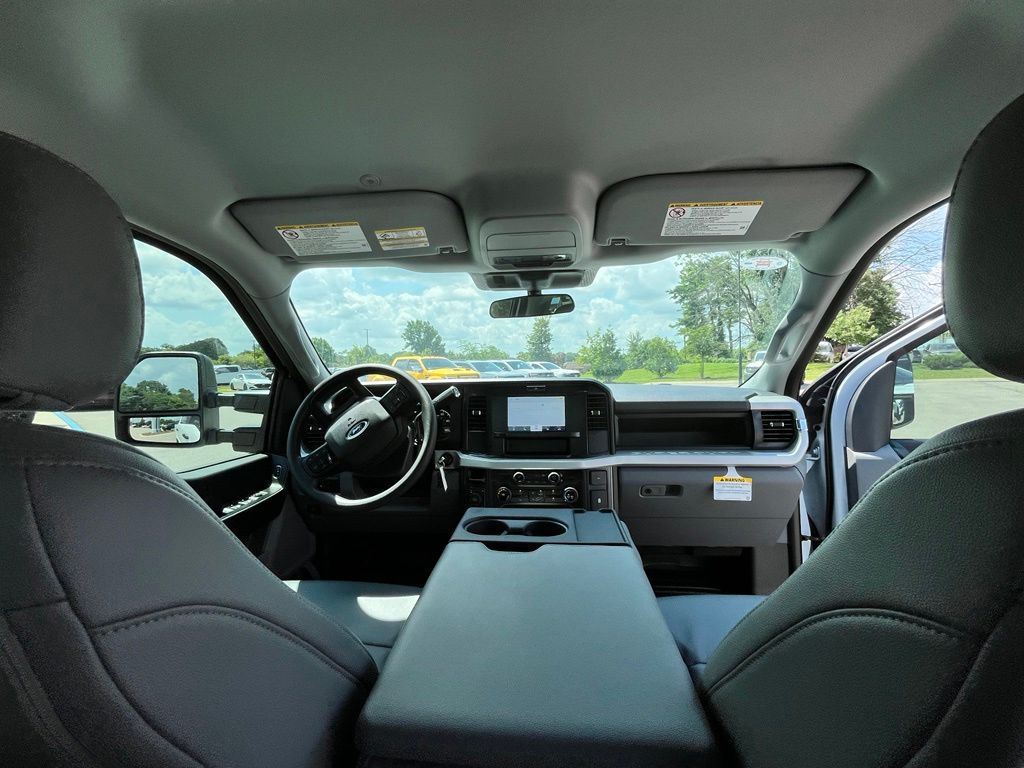 2026 Ford F-250 Super Duty XL - Photo 13