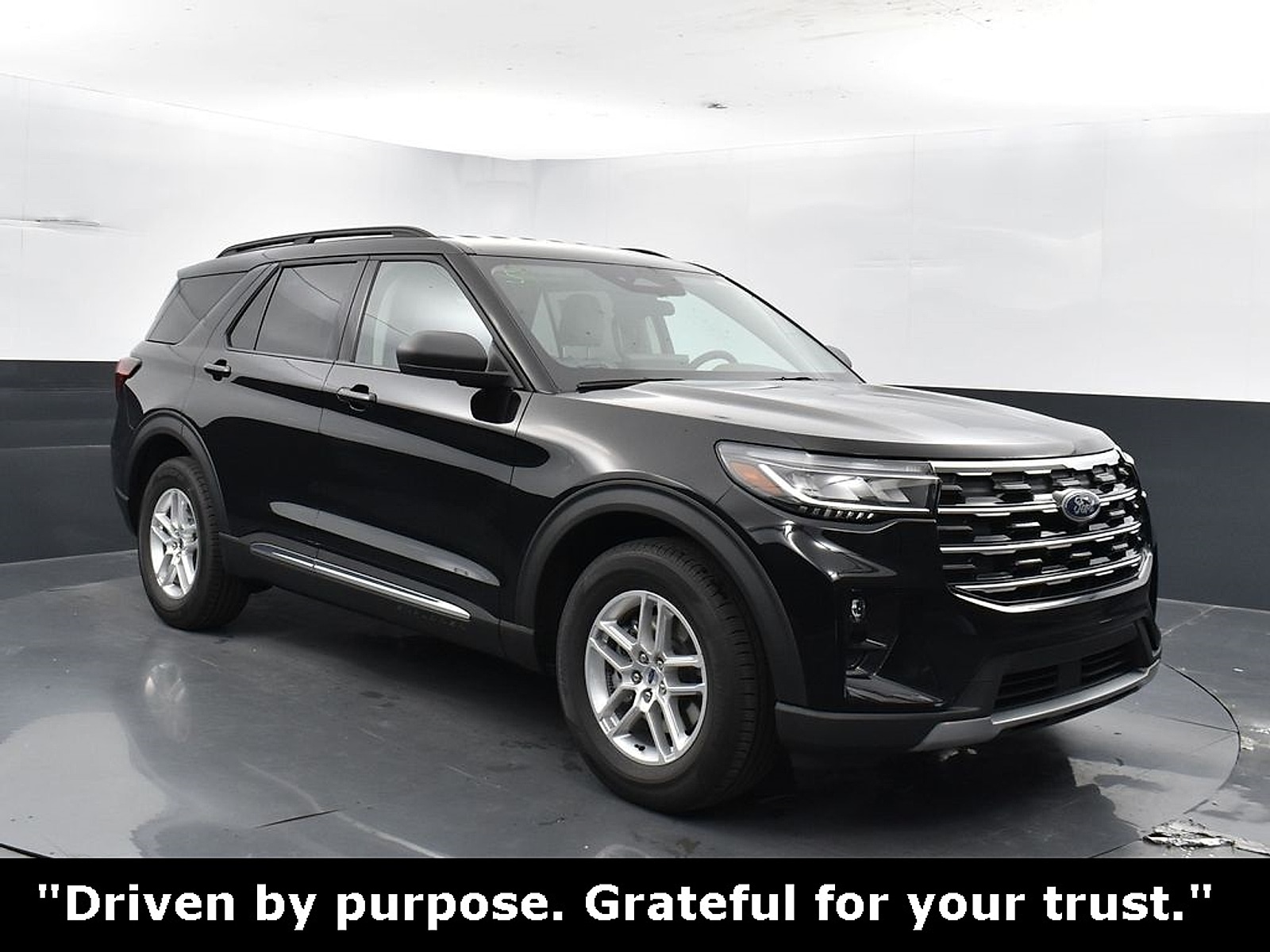 2025 Ford Explorer SUV 