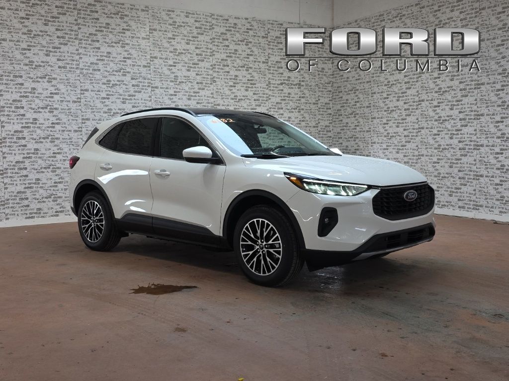 2026 Ford Escape Plug-in FWD's photo